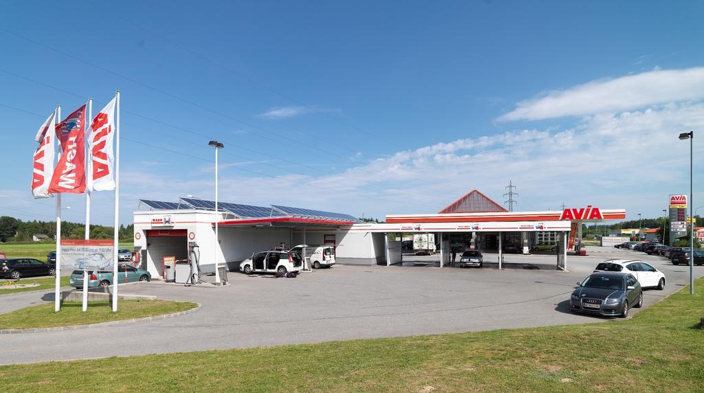 Fairsleep Avia Motel Gmuend Exteriör bild